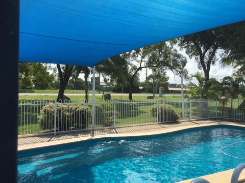 Bowen Arrow Motel - Accommodation Port Macquarie 3