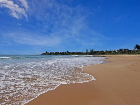 Bowery Beach House - Spacious Family Accommodation - Accommodation Port Macquarie 0