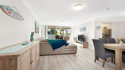 Braemar 5 - On The Lake! - Accommodation Port Macquarie 1