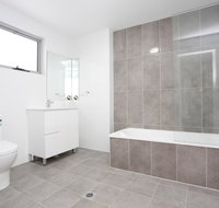 Brand new Family Friendly Apartment for 7 - Accommodation Port Macquarie