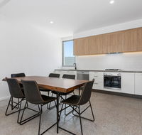 BRAND NEW OCEAN AVENUE TOWNHOUSE - Accommodation Port Macquarie