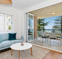 Breath-taking Ocean Front Apartment - Accommodation Port Macquarie