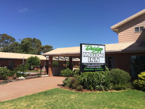 Bridge Motor Inn Tocumwal - Accommodation Port Macquarie 0