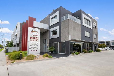 Bridges On Argyle - Accommodation Port Macquarie 0