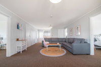 Bridport Holiday House