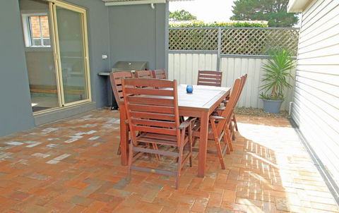 Bright And Breezy - Accommodation Port Macquarie 3