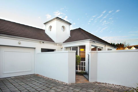 Brighton House - Accommodation Port Macquarie 0