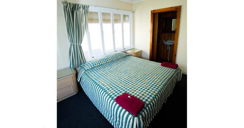 Brisbane Manor - Accommodation Port Macquarie 1