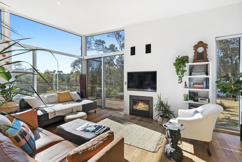 Bristlebird - Beach 650m, Pets, Fireplace, Linen, 4 Bdrm, WiFi - Accommodation Port Macquarie 0