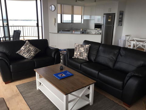 Broadwater Shores Waterfront Apartments - Accommodation Port Macquarie 1