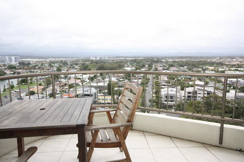 Broadwater Shores Waterfront Apartments - Accommodation Port Macquarie 0