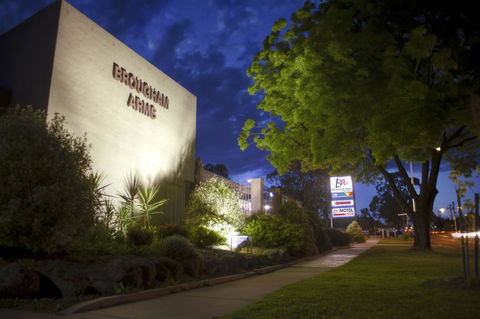 Brougham Arms Hotel - Accommodation Port Macquarie 0