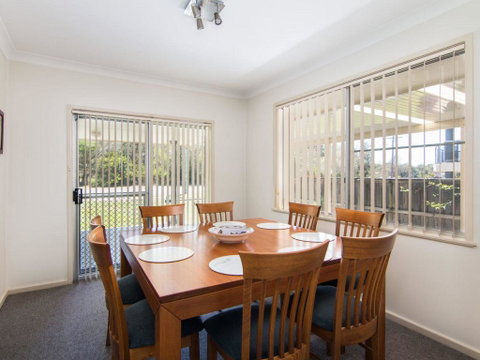 Bubsys Beach House At Pebbly - Accommodation Port Macquarie 2