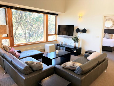 Buller Holidays Apartments - Accommodation Port Macquarie 3