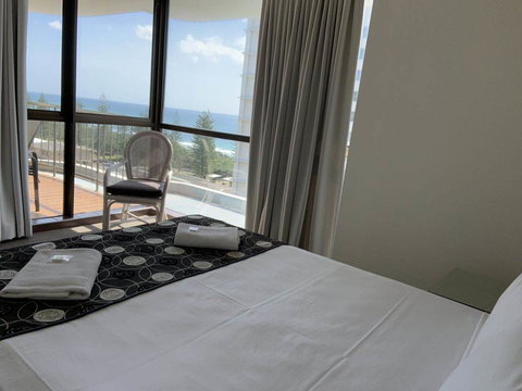 Burleigh Gardens North Hi-Rise Holiday Apartments - Accommodation Port Macquarie 1