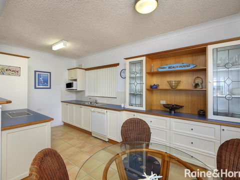 By The Sea - Cumbernauld #1 - 1/12 Terrigal Esp, Terrigal - Accommodation Port Macquarie 3