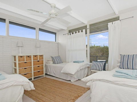 By The Sea - SPECIAL OFFER 3 FOR 2 - Accommodation Port Macquarie 3
