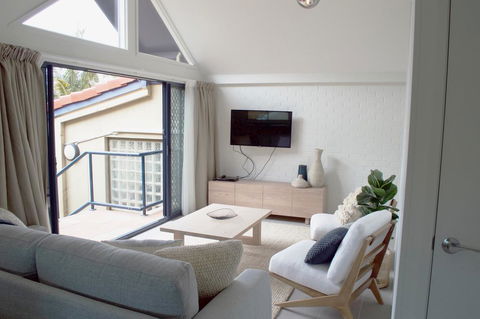 Byron Bay Beachfront Apartments - Accommodation Port Macquarie 1