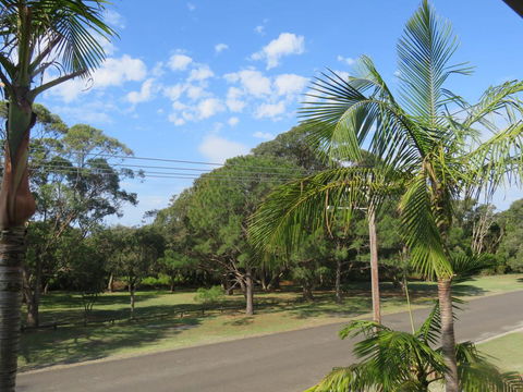 Cabenay 3 - VIEWS ACROSS THE PARK - Accommodation Port Macquarie 2