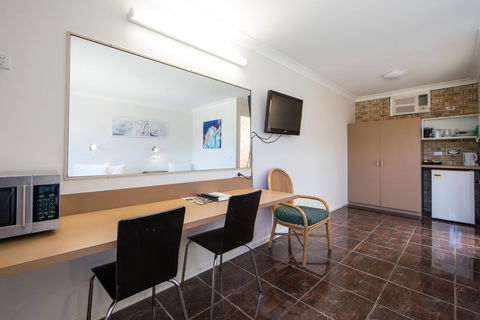 Caboolture Motel - Accommodation Port Macquarie 3