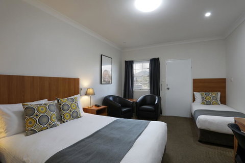 Cadman Motor Inn And Apartments - Accommodation Port Macquarie 0