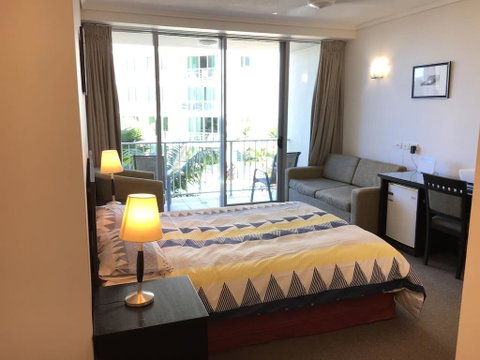 Cairns Esplanade 2 Bed 2 Bath Resort Hotel - Accommodation Port Macquarie 2