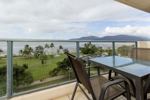 Cairns Oceanview At 181 The Esplanade (29) - Accommodation Port Macquarie 0