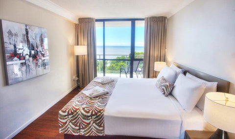 Cairns Plaza Hotel - Accommodation Port Macquarie 3