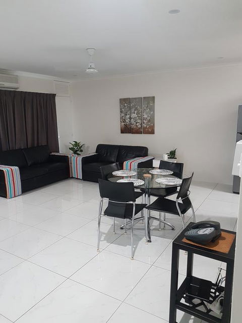 Cairns Prime Location Esplanade Self Contained Apartment With Wifi - Accommodation Port Macquarie 2