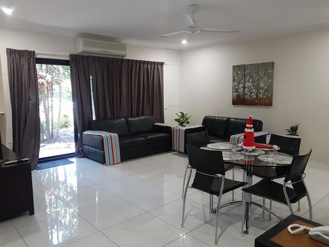 Cairns Prime Location Esplanade Self Contained Apartment With Wifi - Accommodation Port Macquarie 3