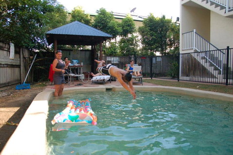 Cairns Sharehouse Apartment - Accommodation Port Macquarie 1