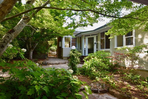 Calamandah House Of Blackheath - Accommodation Port Macquarie 0