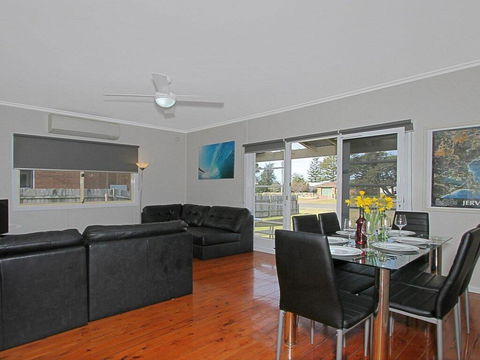 Callala Beach Cottage - Charm And Character - Accommodation Port Macquarie 2
