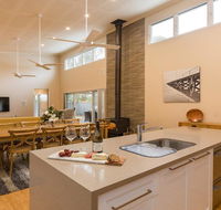 Callala Breeze - access to indoor community pool - Accommodation Port Macquarie