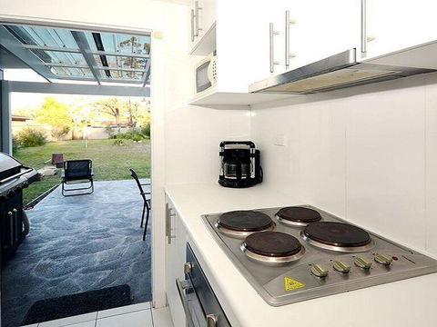 Callala Sun - Modern And Functional - Accommodation Port Macquarie 1