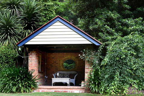 Cambridge Cottages - Accommodation Port Macquarie 1