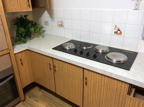 CAMPBELLTOWN HOLIDAY HOME 3 BED + FREE PARKING NCA039 - Accommodation Port Macquarie 1