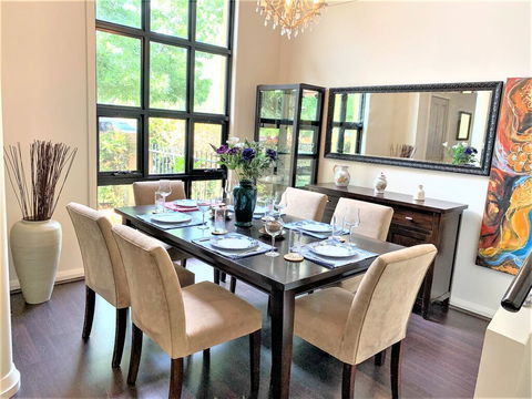 Campbelltown Most Sought After Park Central Home - Accommodation Port Macquarie 2