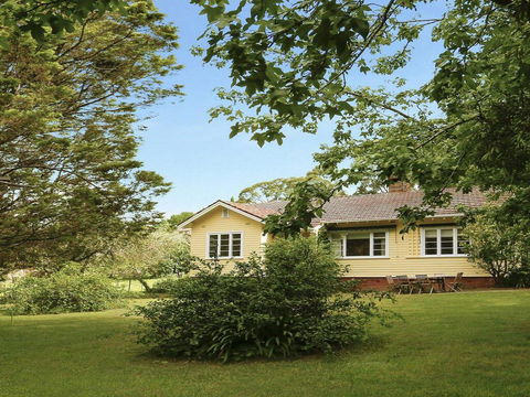 Canary Cottage - Fresh, Clean, Simple & Comfortable - Accommodation Port Macquarie 0
