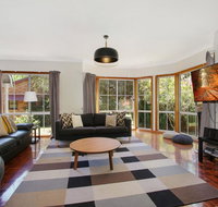 Canyon Walk House - On the Ovens River - Accommodation Port Macquarie