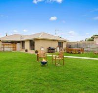CAPEL Family Home large yard close to beach - Accommodation Port Macquarie