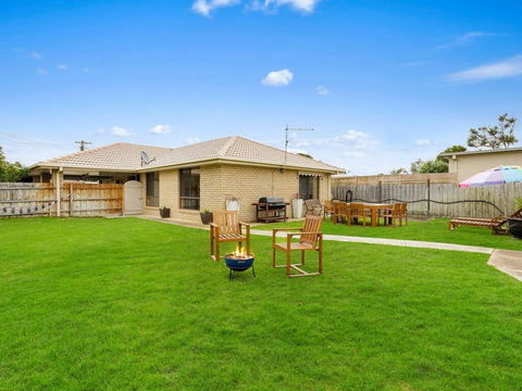 CAPEL Family Home, Large Yard, Close To Beach - Accommodation Port Macquarie 0