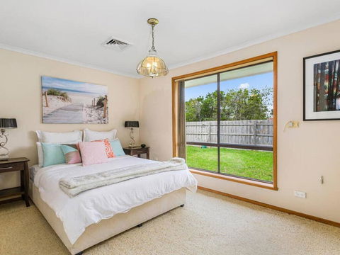 CAPEL Family Home, Large Yard, Close To Beach - Accommodation Port Macquarie 2