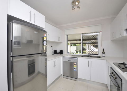 Capricorn Villas - Accommodation Port Macquarie 3