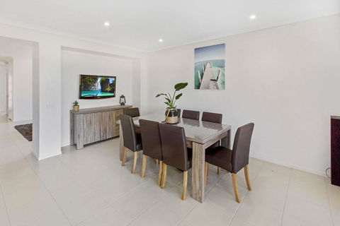Captains Hideaway - Jetty Berth And Pet Friendly - Accommodation Port Macquarie 2