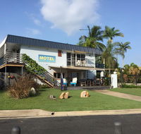 Cardwell Beachfront Motel - Accommodation Port Macquarie