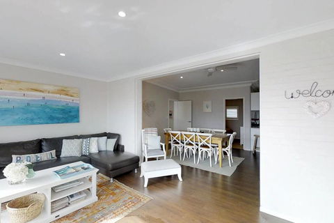 Casa Sorella - Beachfront Family Home - Accommodation Port Macquarie 0