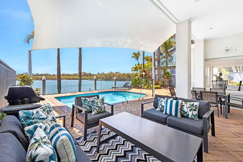 Castaway At The Greens - Accommodation Port Macquarie 0