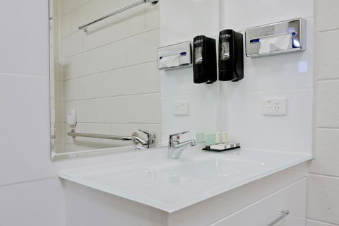 Castle Creek Motel - Accommodation Port Macquarie 2