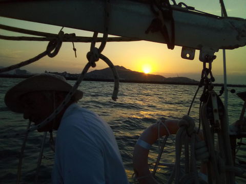 Casual Fare Sailing Charters Townsville - Ocean Living - Cruise - Accommodation Port Macquarie 2